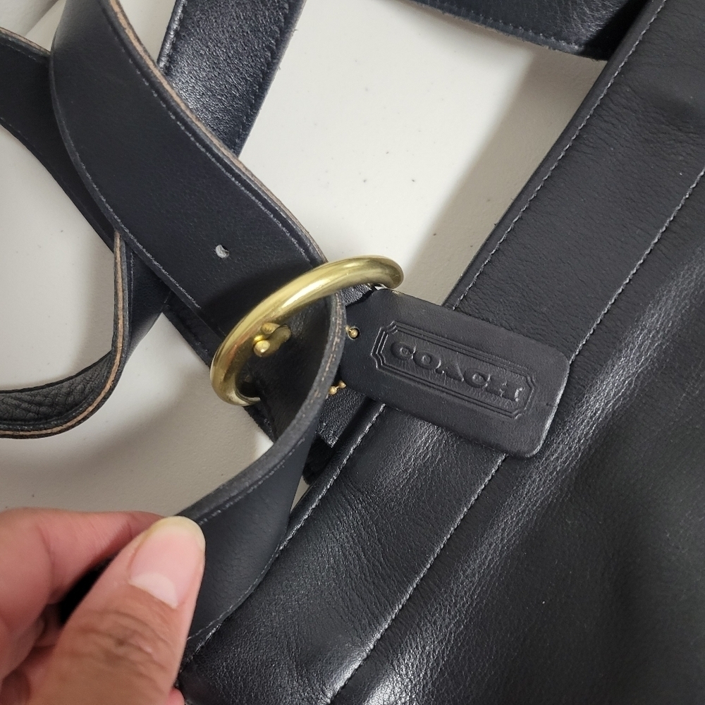 Vintage Coach Lafayette Leather Shoulder Bag #4140. - Picture 6 of 16